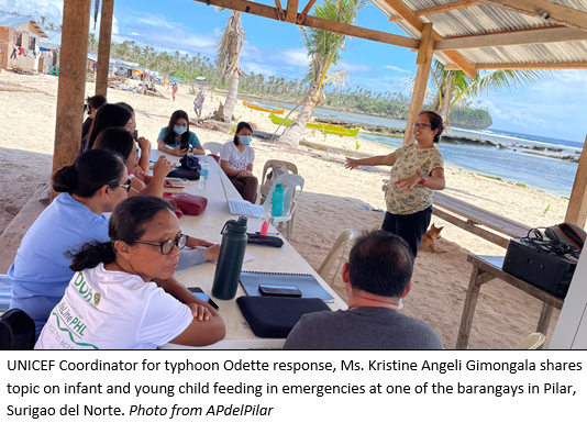 Pilar lecture by the beach