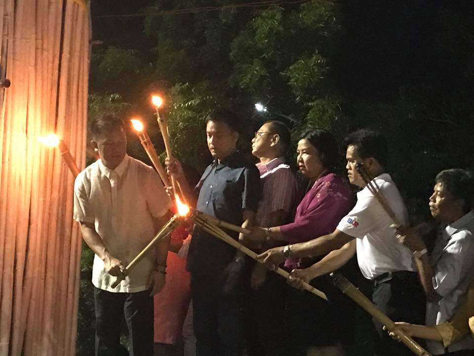 Tuguegarao City Mayor Benvienido De Guzman II passes the torch of light to all of the stakeholders in the city as part of the 50th celebration of ASEAN anniversary. 