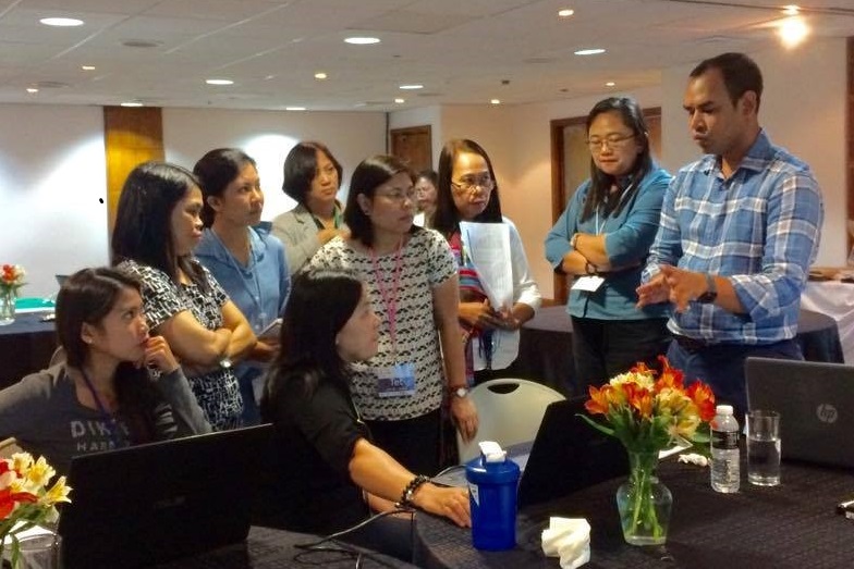 Representatives from Western Visayas and UPLB discussing with Mr. Fehroz Ahmed