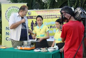NO I Anna Gonzales cooks for the camera for goiter awareness week - 31 Jan